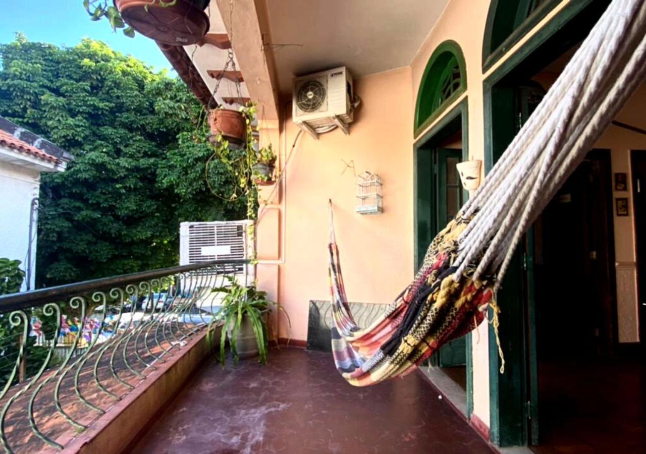 Hostel La Napoletana Σαλβαντόρ Εξωτερικό φωτογραφία
