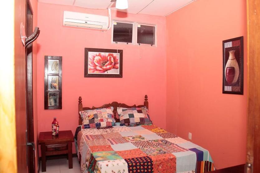 Hostel La Napoletana Σαλβαντόρ Εξωτερικό φωτογραφία